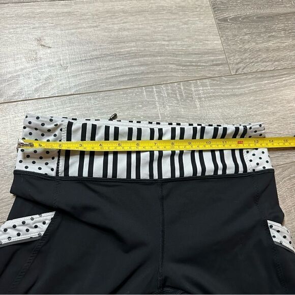 Lululemon Polka Dot/Stripe Run Crops 6 - Picture 14 of 14